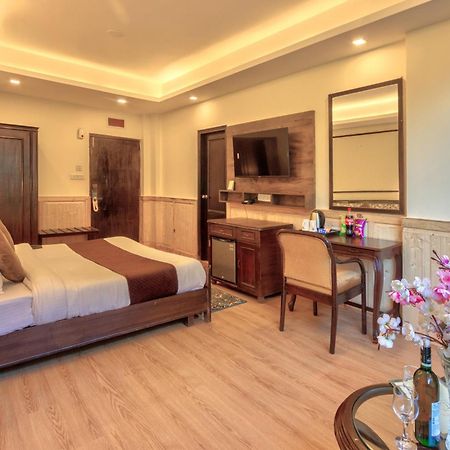The Katoch Grand Resort Manāli Exterior foto