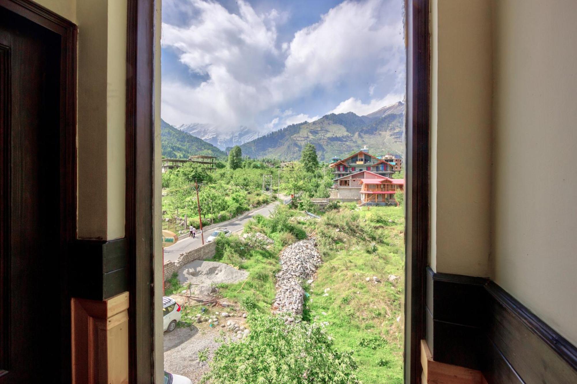 The Katoch Grand Resort Manāli Exterior foto