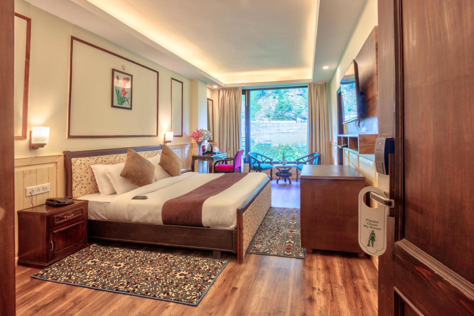 The Katoch Grand Resort Manāli Exterior foto
