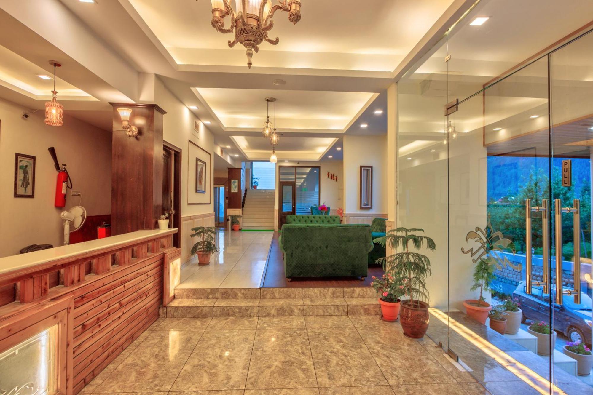 The Katoch Grand Resort Manāli Exterior foto