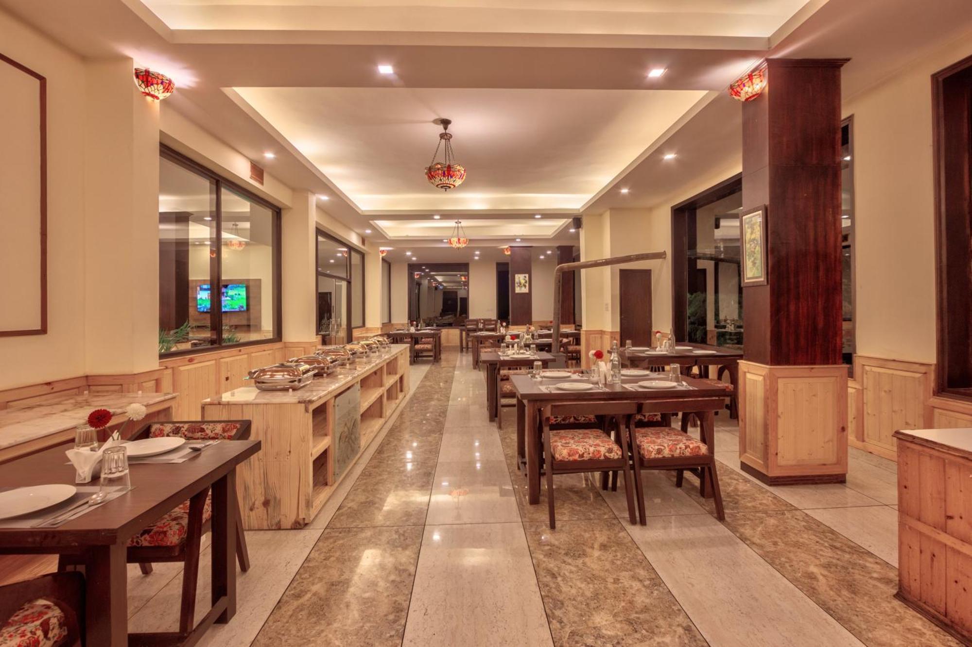 The Katoch Grand Resort Manāli Exterior foto