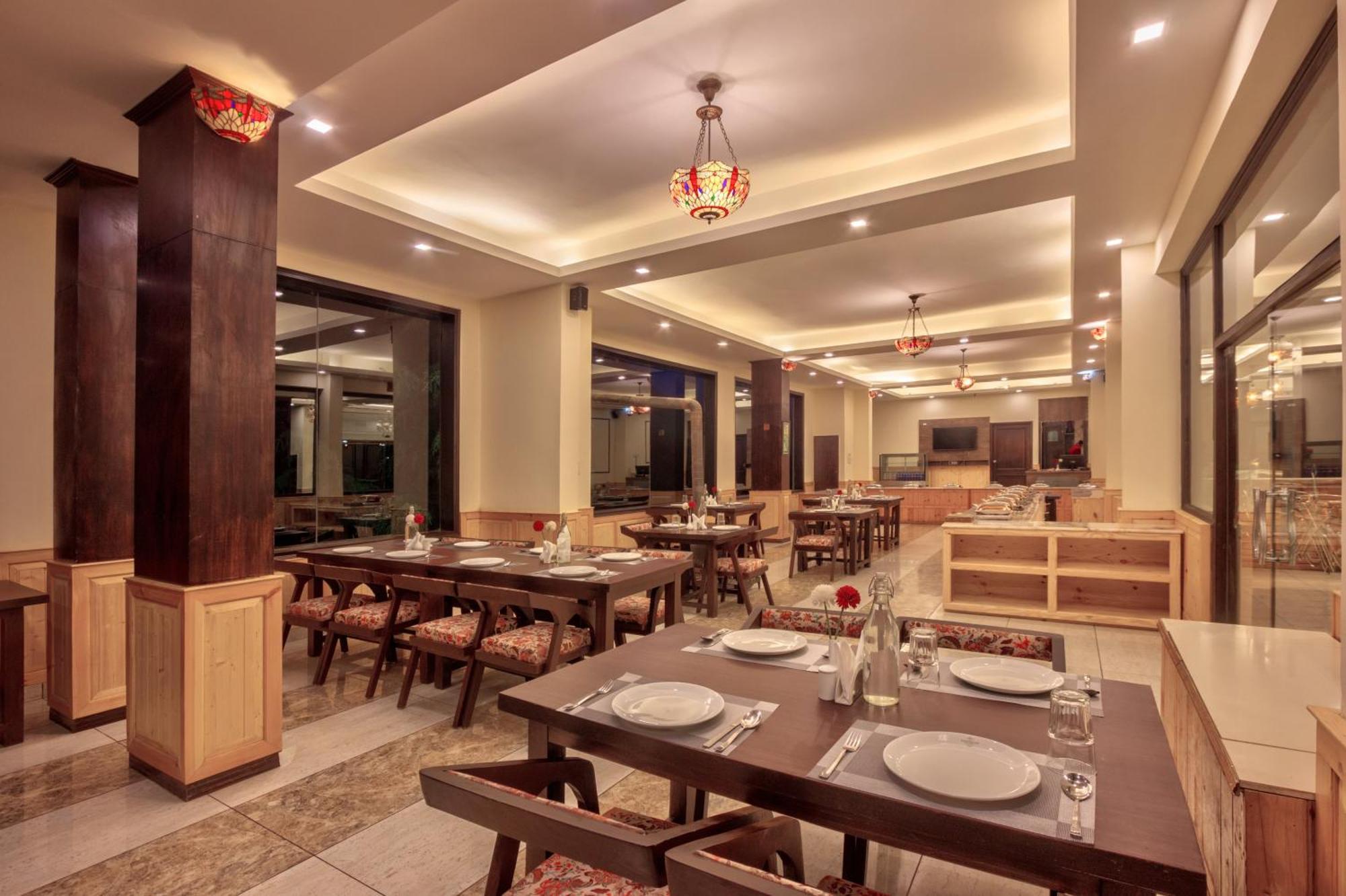 The Katoch Grand Resort Manāli Exterior foto
